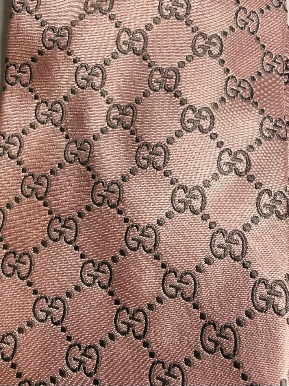 Gucci GG 100% Silk Pink Tie